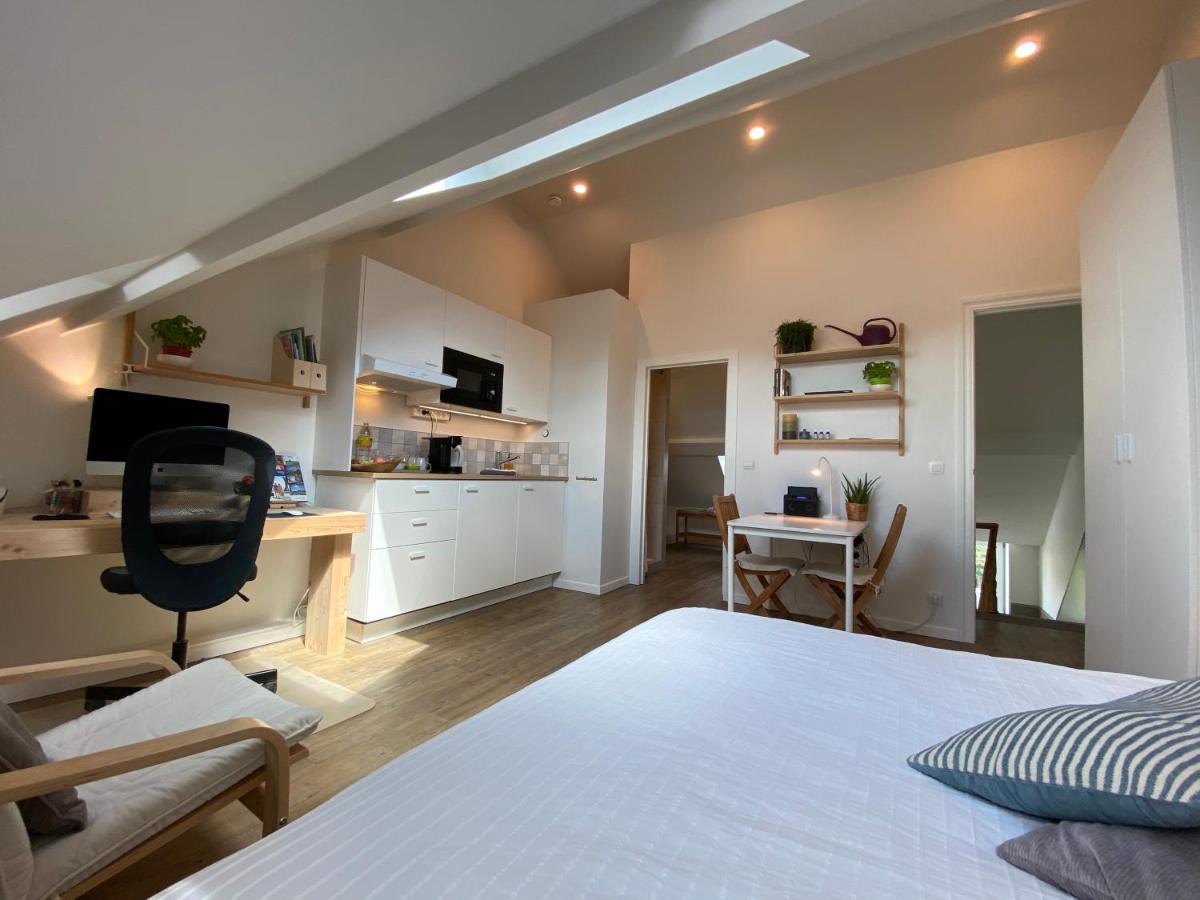 Logies-M Comfort Studios Inc Bikes B&B Ostend Exterior photo