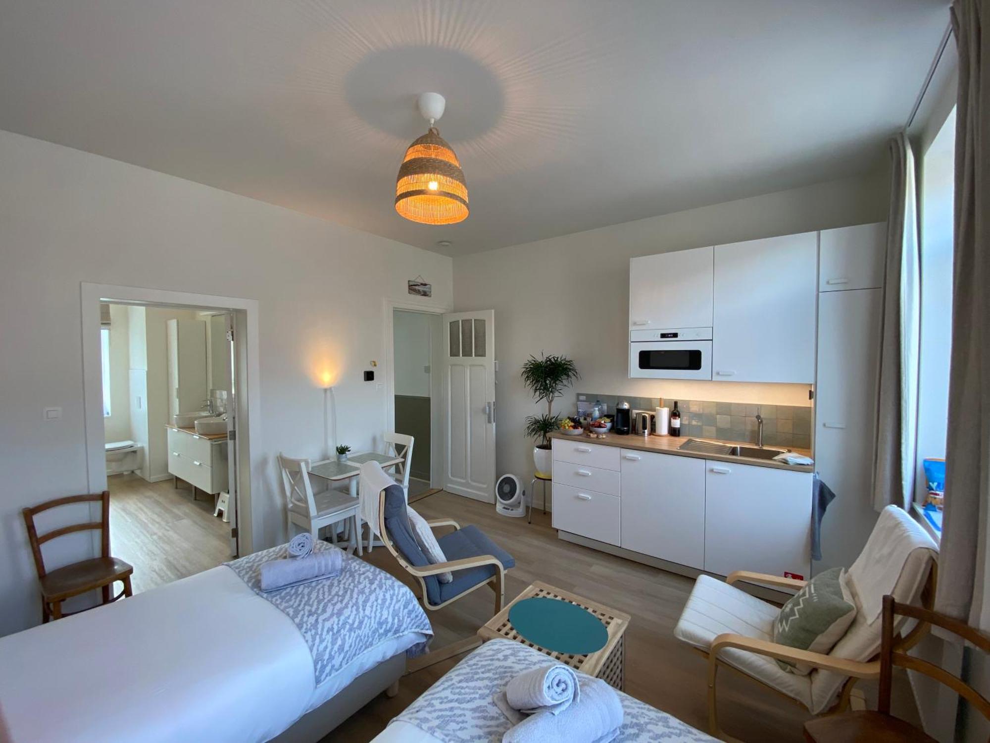 Logies-M Comfort Studios Inc Bikes B&B Ostend Exterior photo